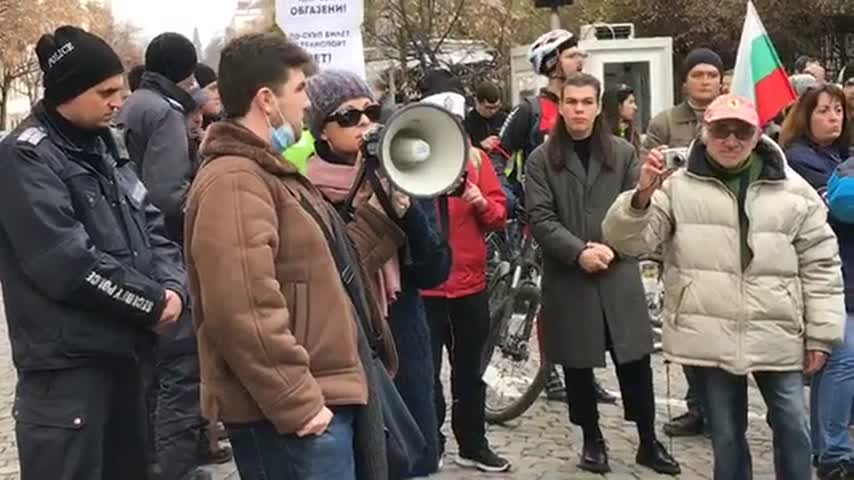 #ДанчеСлез - Софиянци на протест срещу Фандъкова и властта в столицата